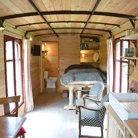 Cozy Mobile In Vresse-sur-semois With Terrace *