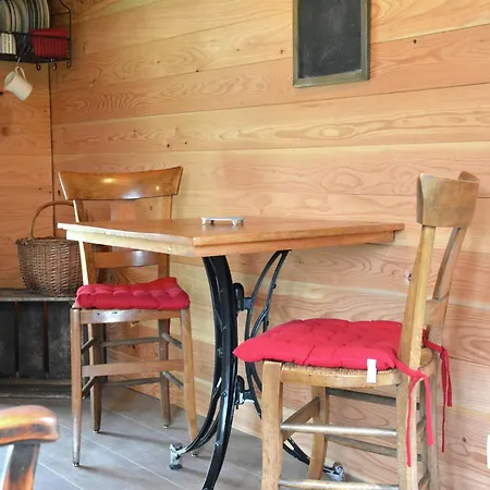 Cozy Mobile In Vresse-sur-semois With Terrace * Bièvre