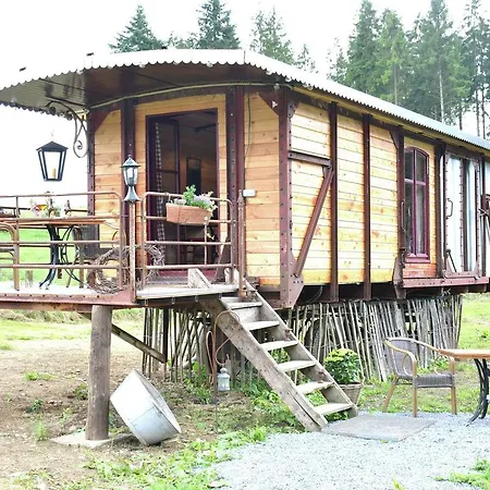 Cozy Mobile In Vresse Sur Semois With Terrace 度假居 比埃夫勒